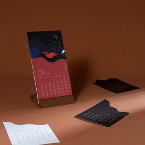 Lịch để bàn đế gỗ
