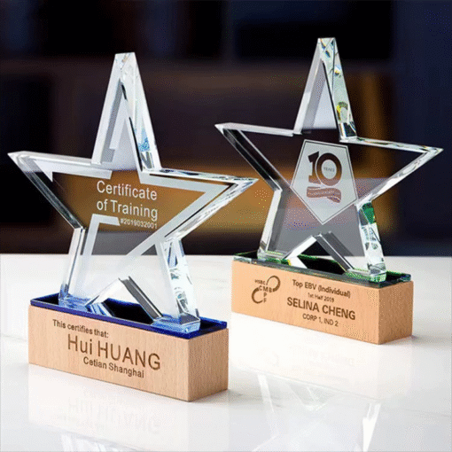 Cup ngôi sao đế gỗ