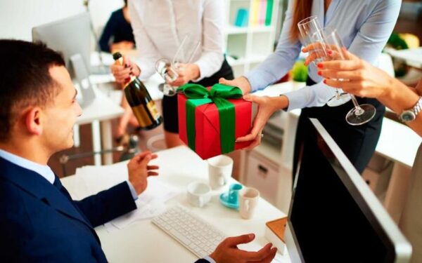 quà tặng sếp chuyển công tác